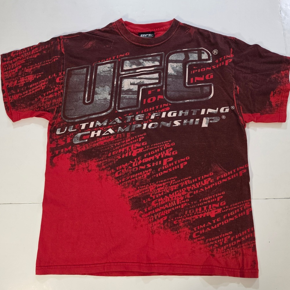 UFC Ultimate Fighting Championship Graphic T-Shirt Red Maroon Mens Large MMA Tee